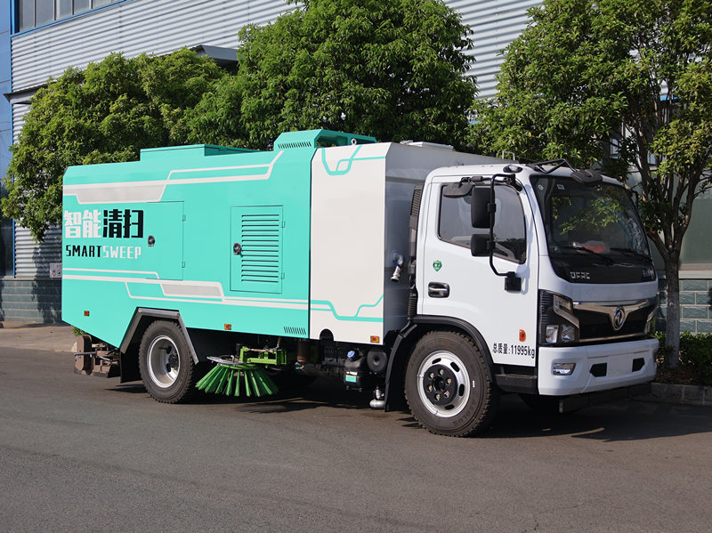 道路污染清除车/干湿两用吸尘车
